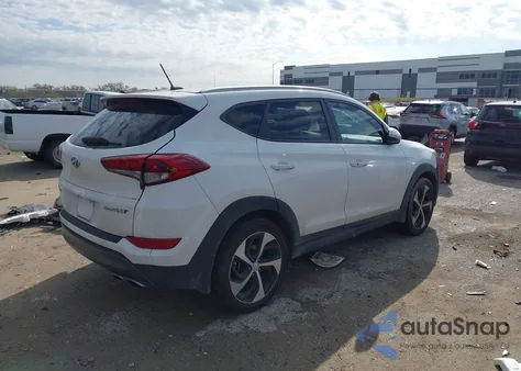 2016 Hyundai Tucson Sport z USA, uszkodzony, nr VIN KM8J33A24GU254063